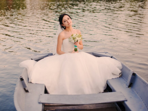 Свадебные фотосессии на воде: на озере Борисоглебское появилась белоснежная лодка Новости Раменское 