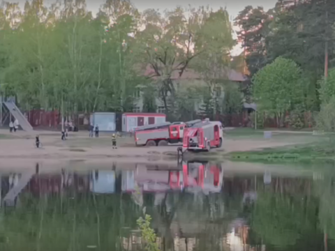 В Раменском пожарная машина стала заложницей песчаного берега Новости Раменское 